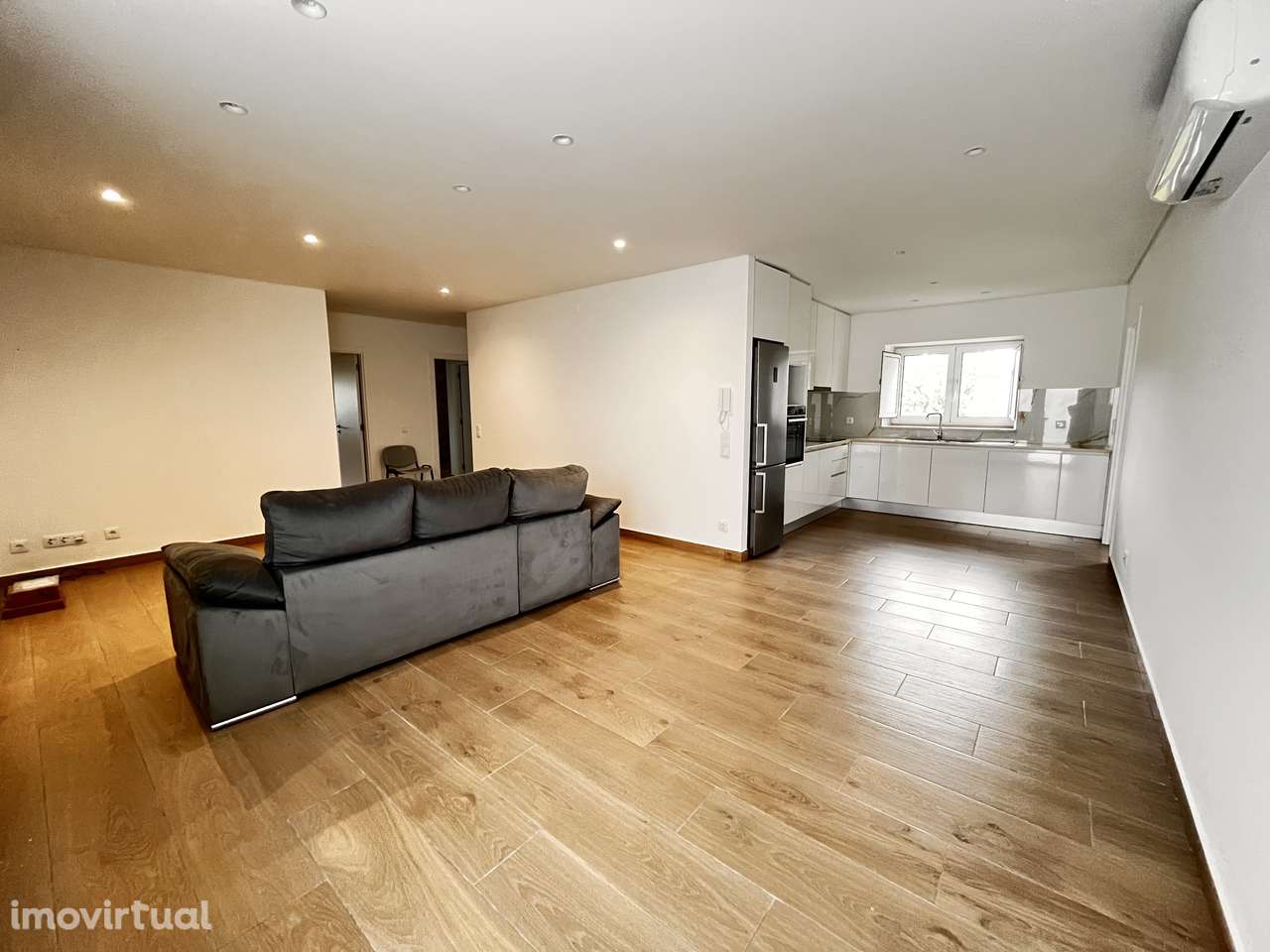 Moradia T3 Nova, com garagem e logradouro - Grande imagem: 3/13