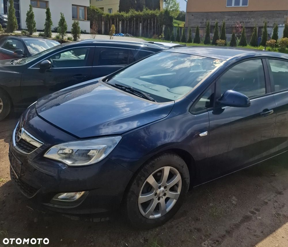 Opel Astra 1.3 CDTI DPF ecoFLEX Selection - 2