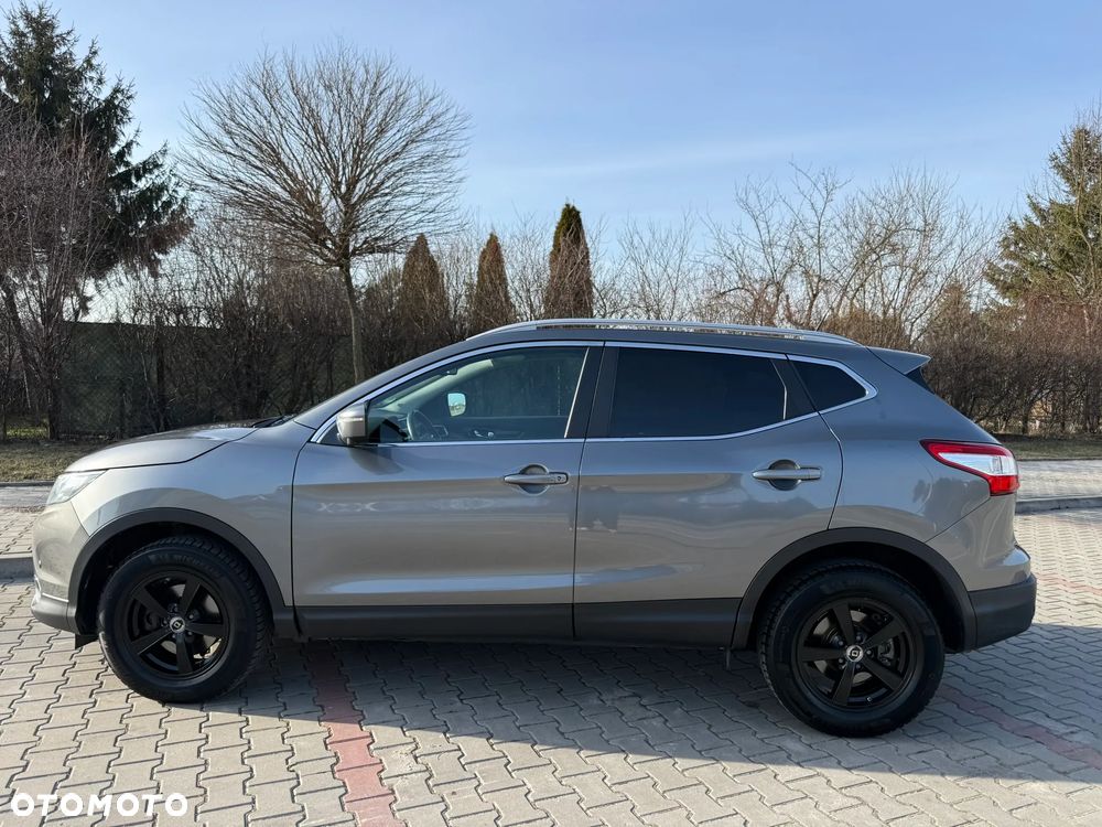 Nissan Qashqai 1.5 dCi TEKNA - 12