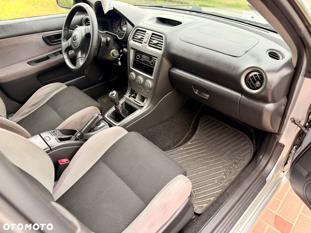 Subaru Impreza 2.0R Active - 9