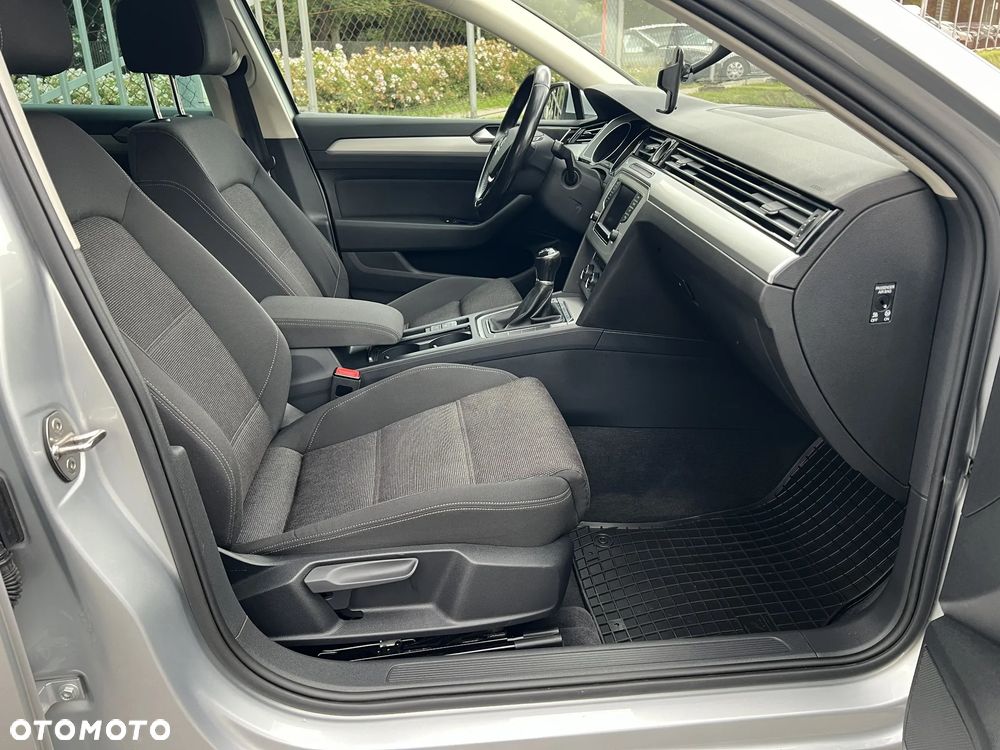 Volkswagen Passat 2.0 TDI BMT Comfortline - 6