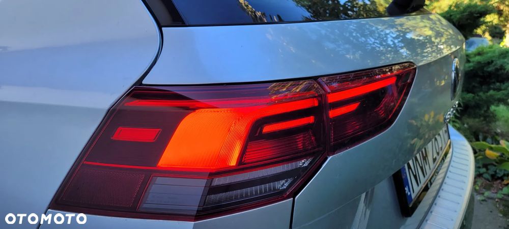 Volkswagen Golf - 28