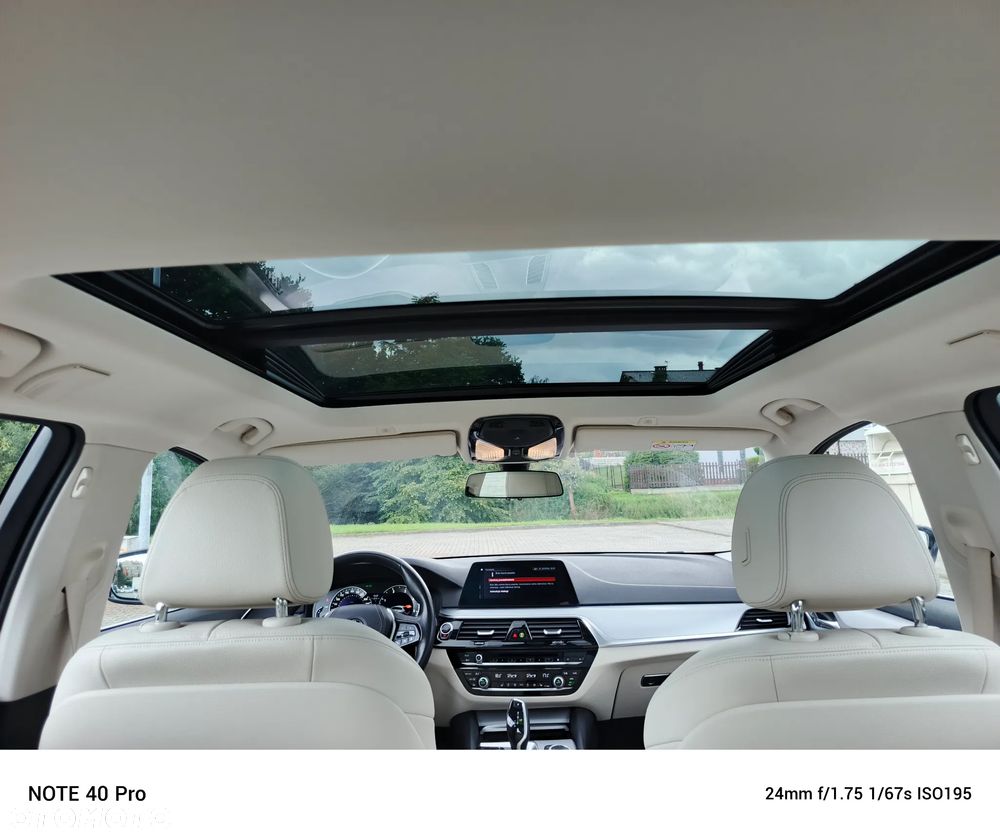 BMW Seria 5 530d Touring - 18