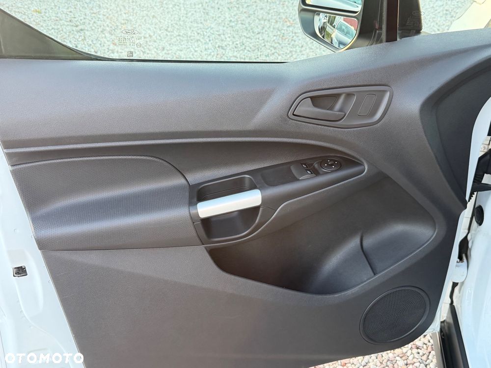 Ford Transit Connect - 14