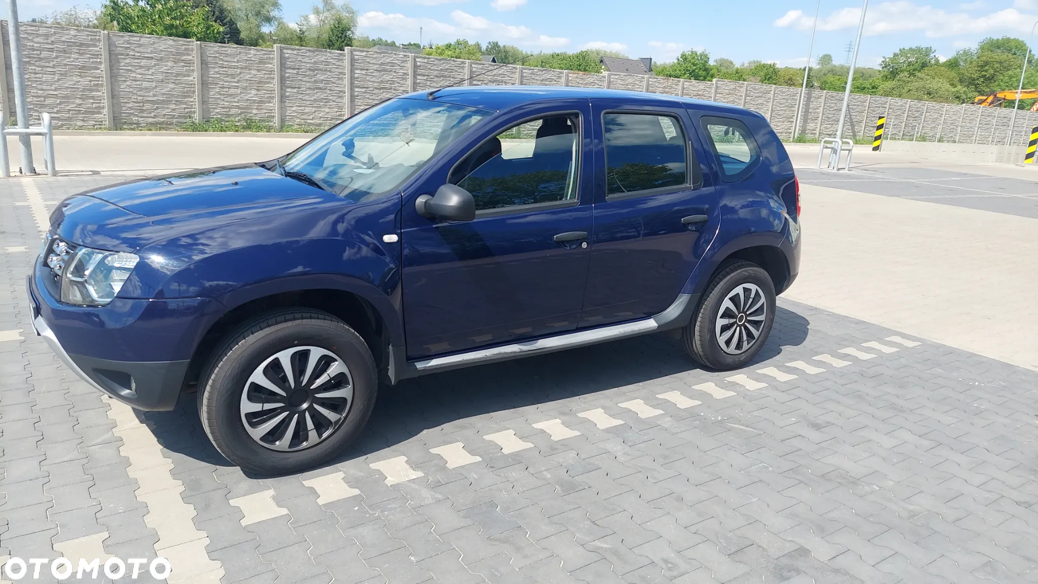 Dacia Duster 1.6 SCe Laureate S&S - 3