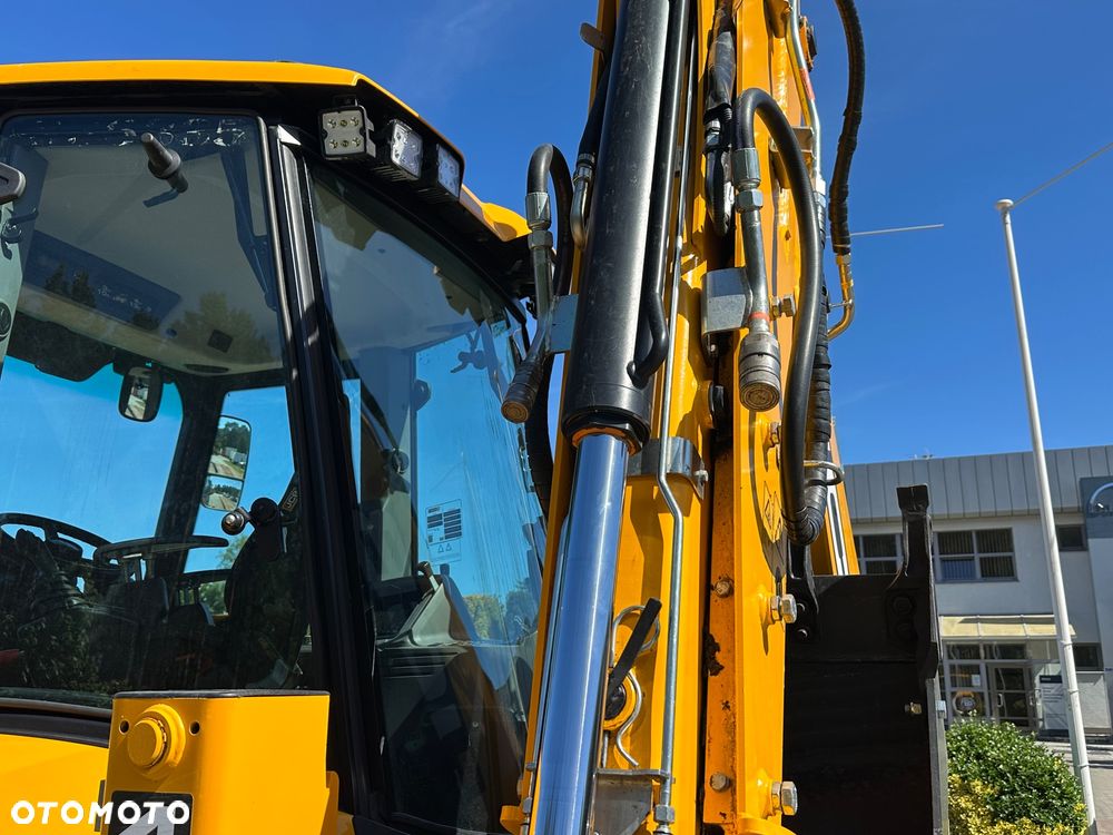 JCB 4CX Advance Easy Control PRO - 8