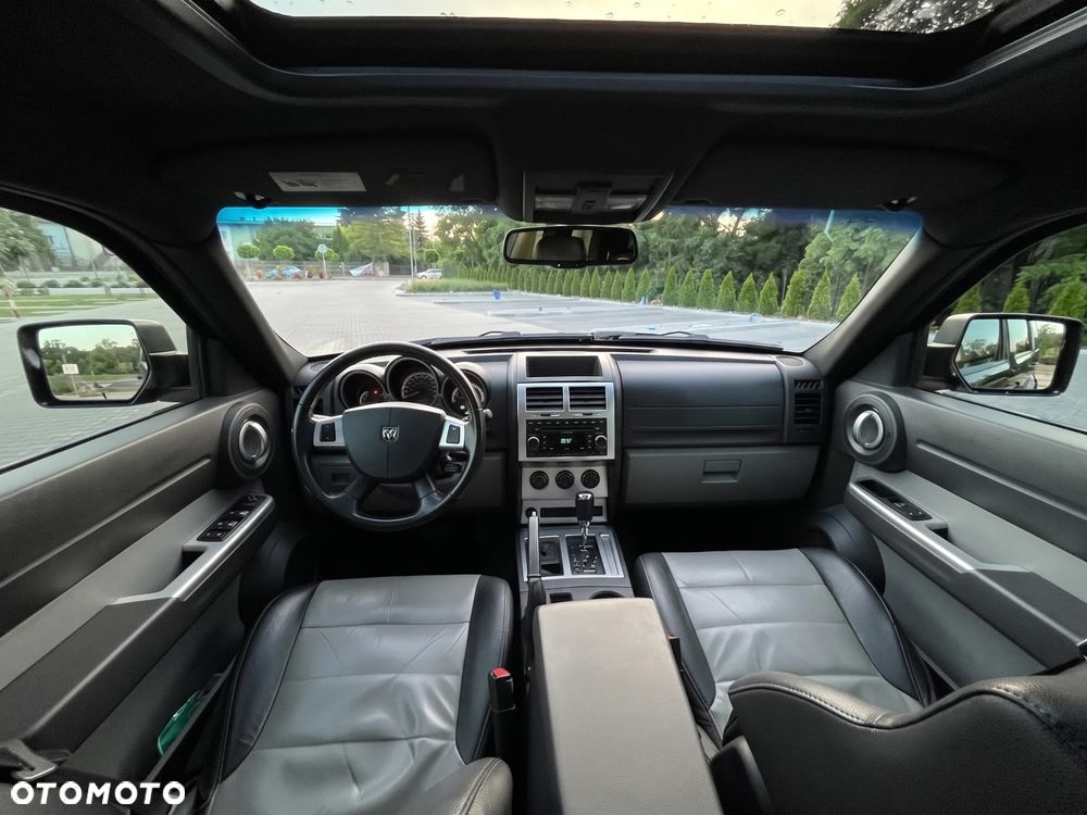 Dodge Nitro 2.8 CRD SXT - 15