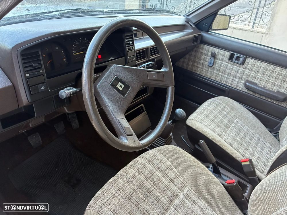 Toyota Corolla Sedan 1.3 Silver Line - 8