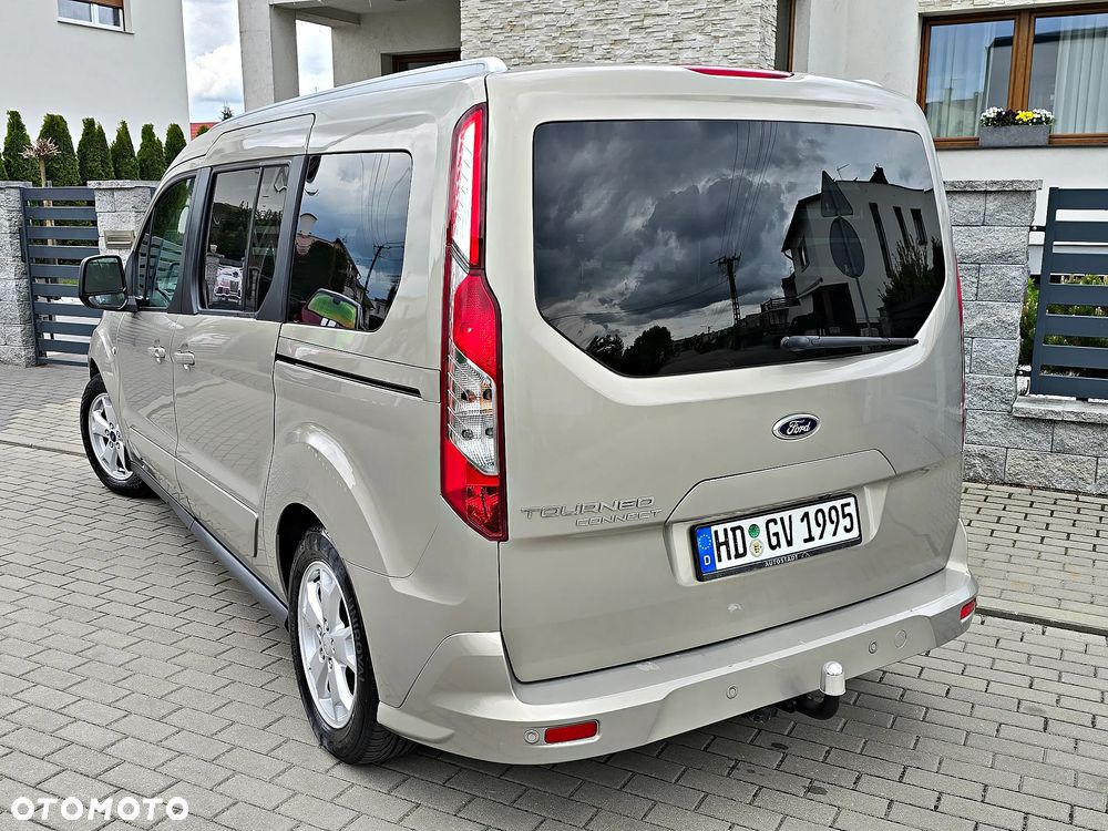 Ford Tourneo Connect Grand - 17