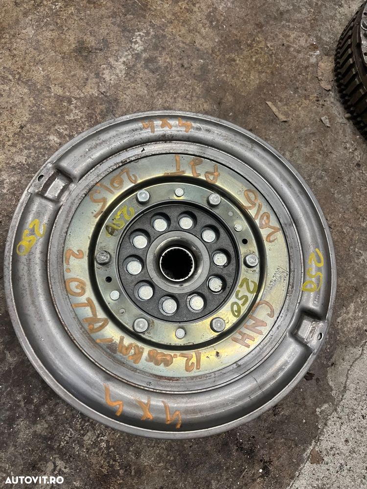 Volanta 0B5105317R audi A4 A5 2.0 tdi 2015 - 1