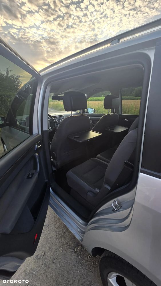 Volkswagen Touran 1.6 TDI DPF DSG Comfortline - 6