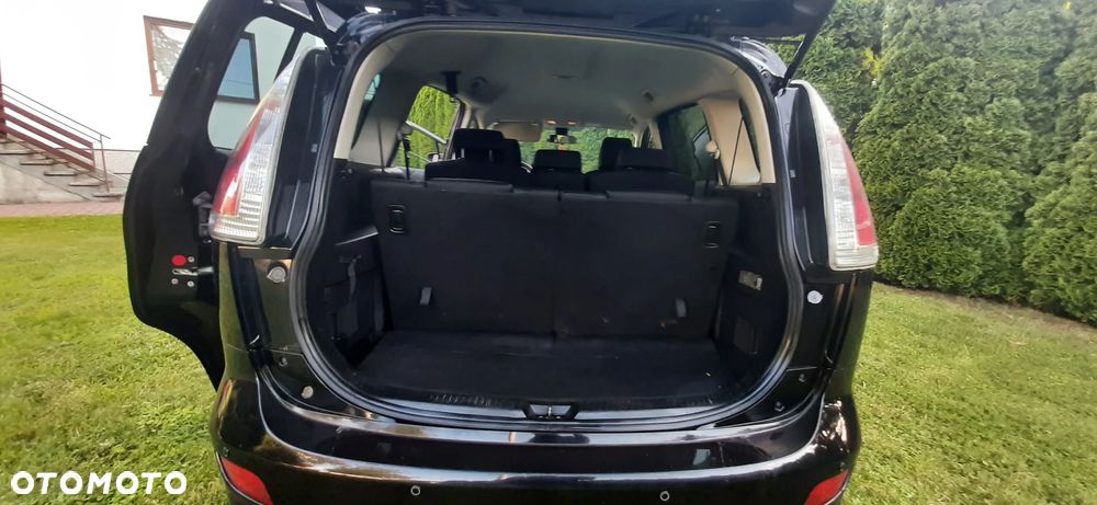 Mazda 5 - 35
