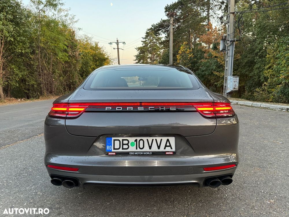 Porsche Panamera 4 E-Hybrid - 13