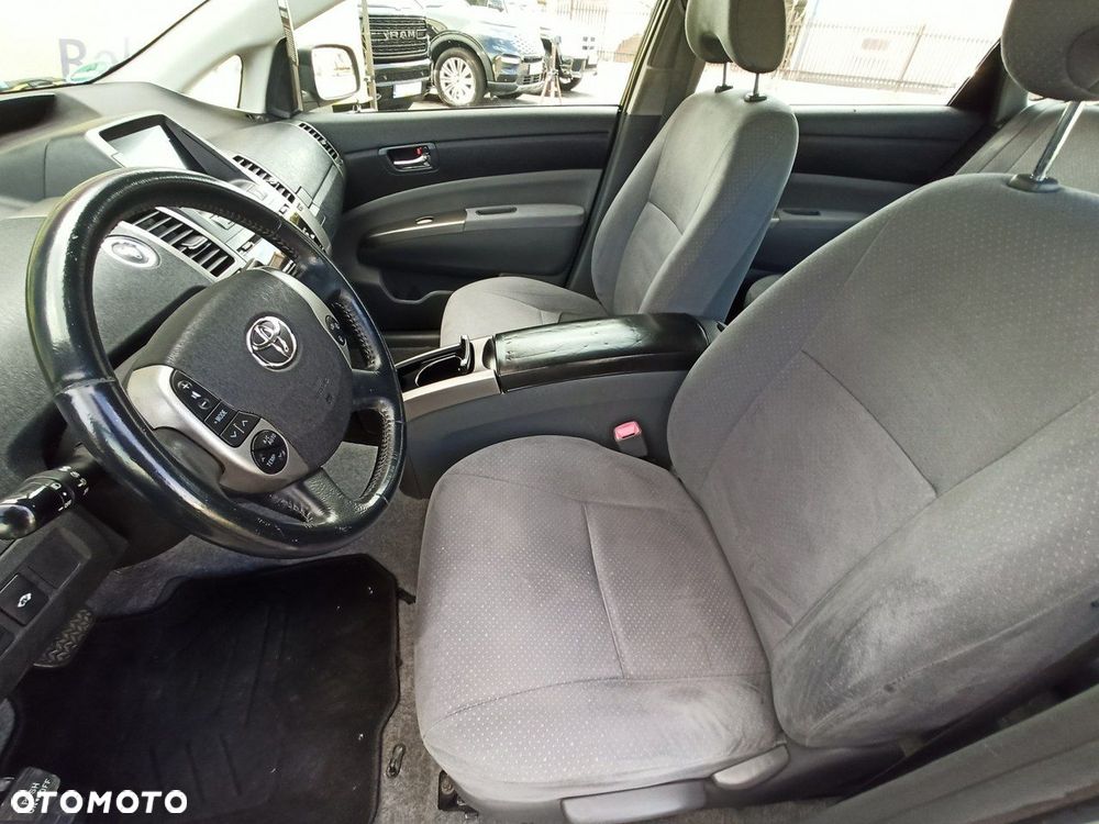 Toyota Prius - 7