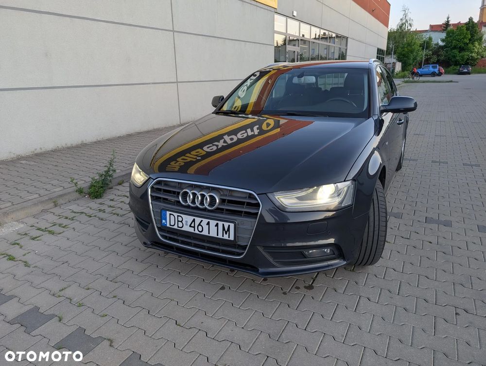 Audi A4 Avant 2.0 TDI ultra DPF Attraction - 10