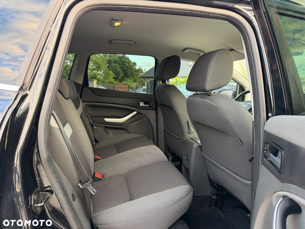 Ford Kuga 2.0 TDCi 2x4 Titanium - 7