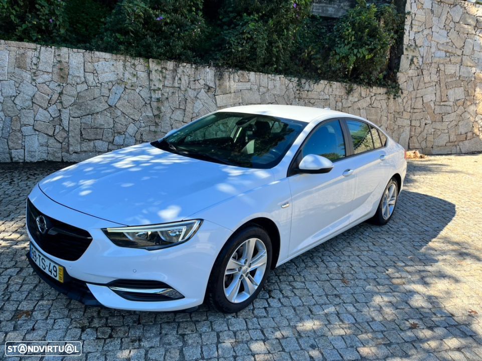 Opel Insignia Grand Sport 1.6 CDTi Business Edition - 1