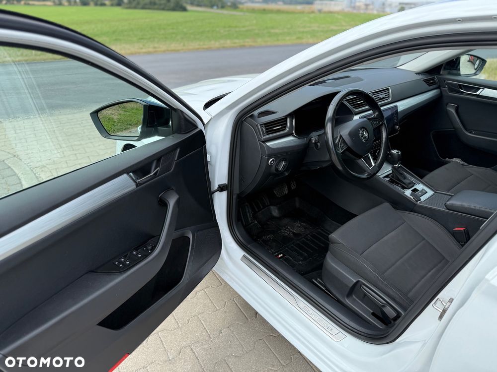 Skoda Superb 1.5 TSI Plug-in Hybrid Edition 130 DSG - 17