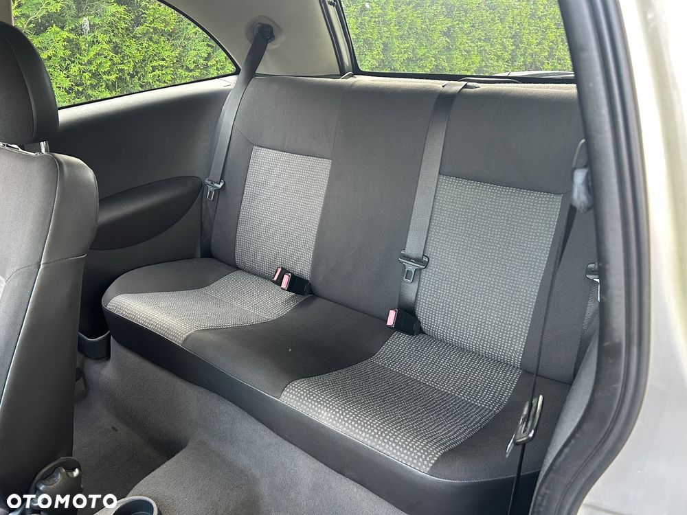 Opel Corsa - 6