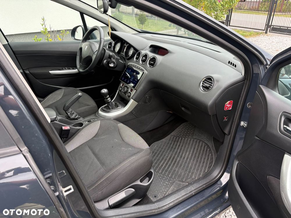 Peugeot 308 2.0 HDi Premium Plus - 14