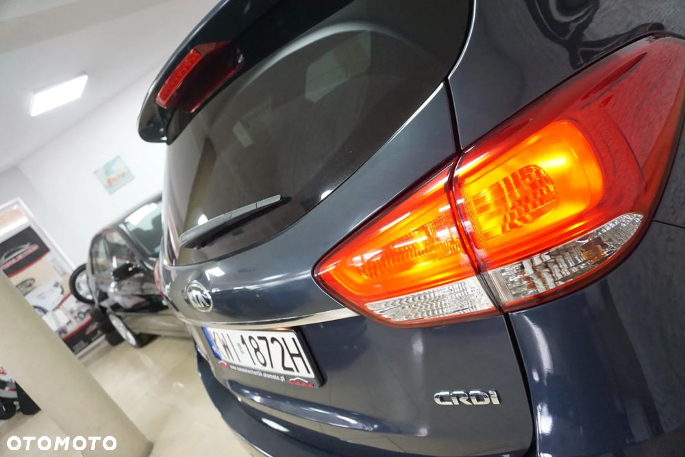 Kia Carens 1.7 CRDi M - 14