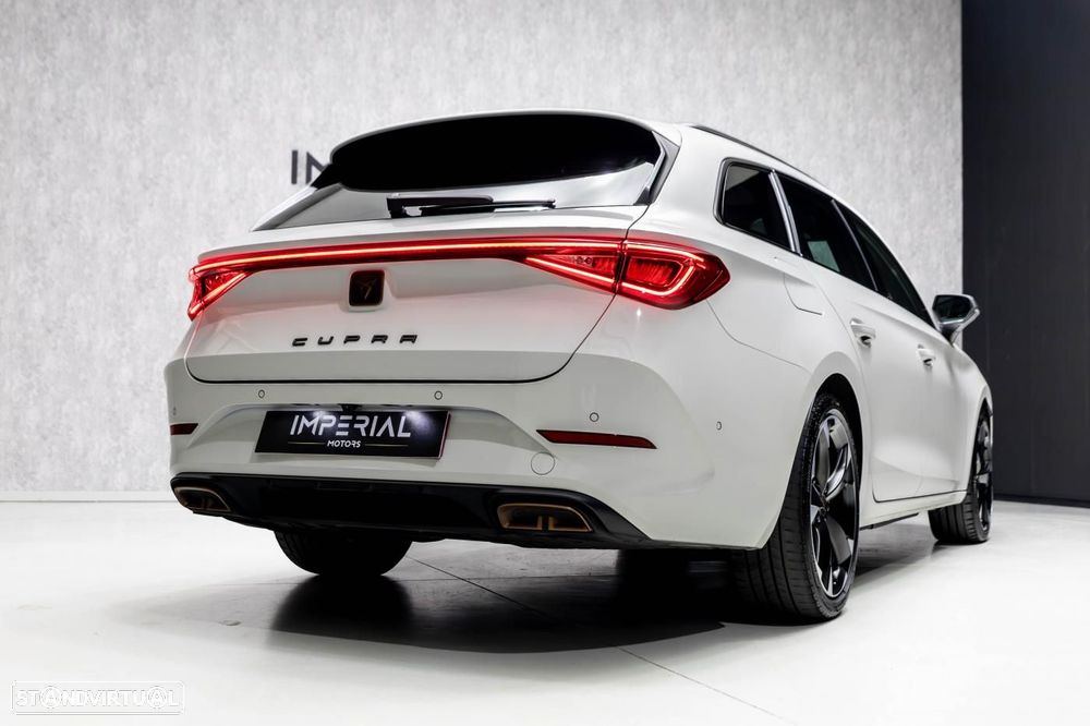 Cupra Leon ST 1.4 e-Hybrid MID DSG - 13