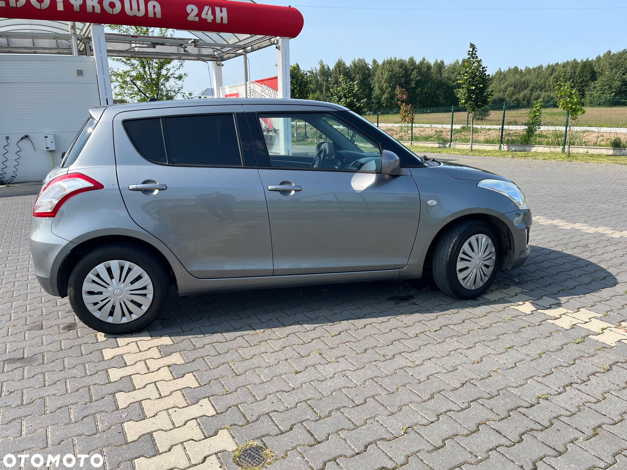 Suzuki Swift - 4