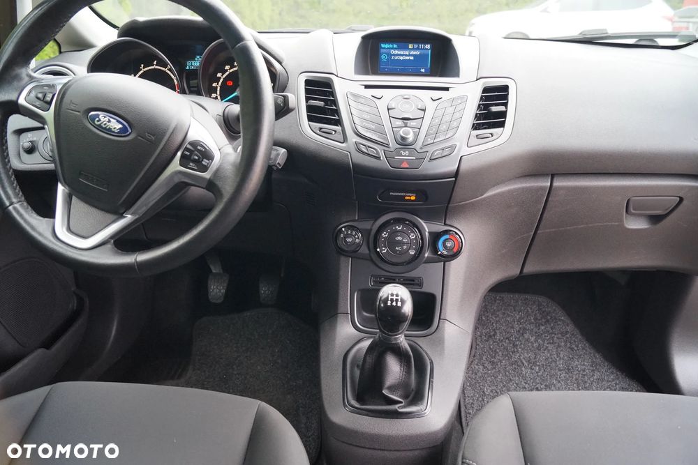 Ford Fiesta 1.0 Champions Edition - 16