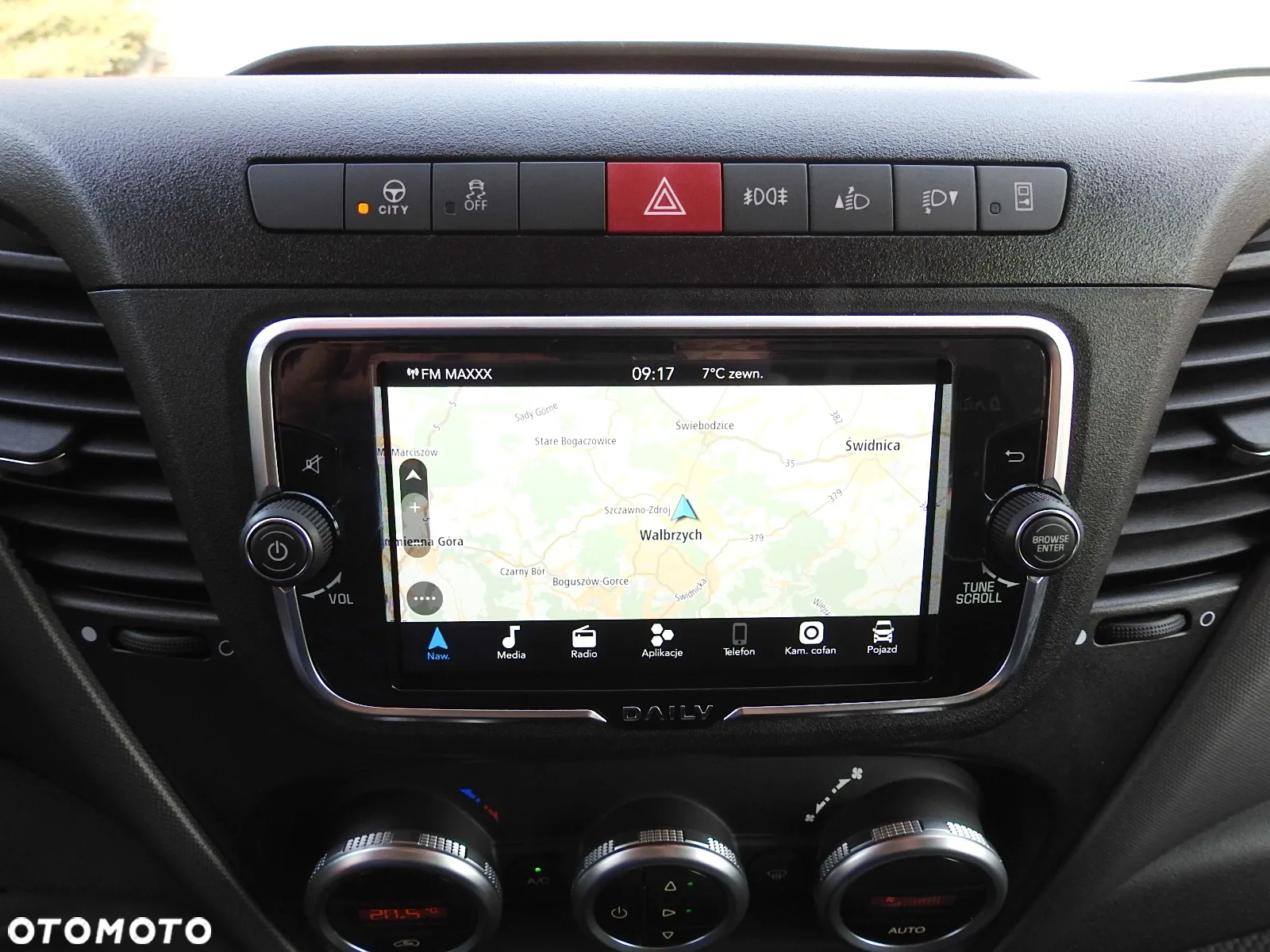 Iveco DAILY NOWY 35S18 CONNECT PLANDEKA 10 PALET WEBASTO KLIMATYZACJA TEMPOMAT NAWIGACJA LEDY ASO  180KM [ 500249 ] - 35