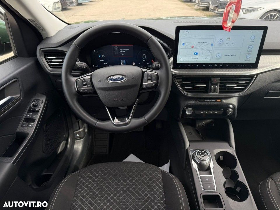 Ford Kuga - 12