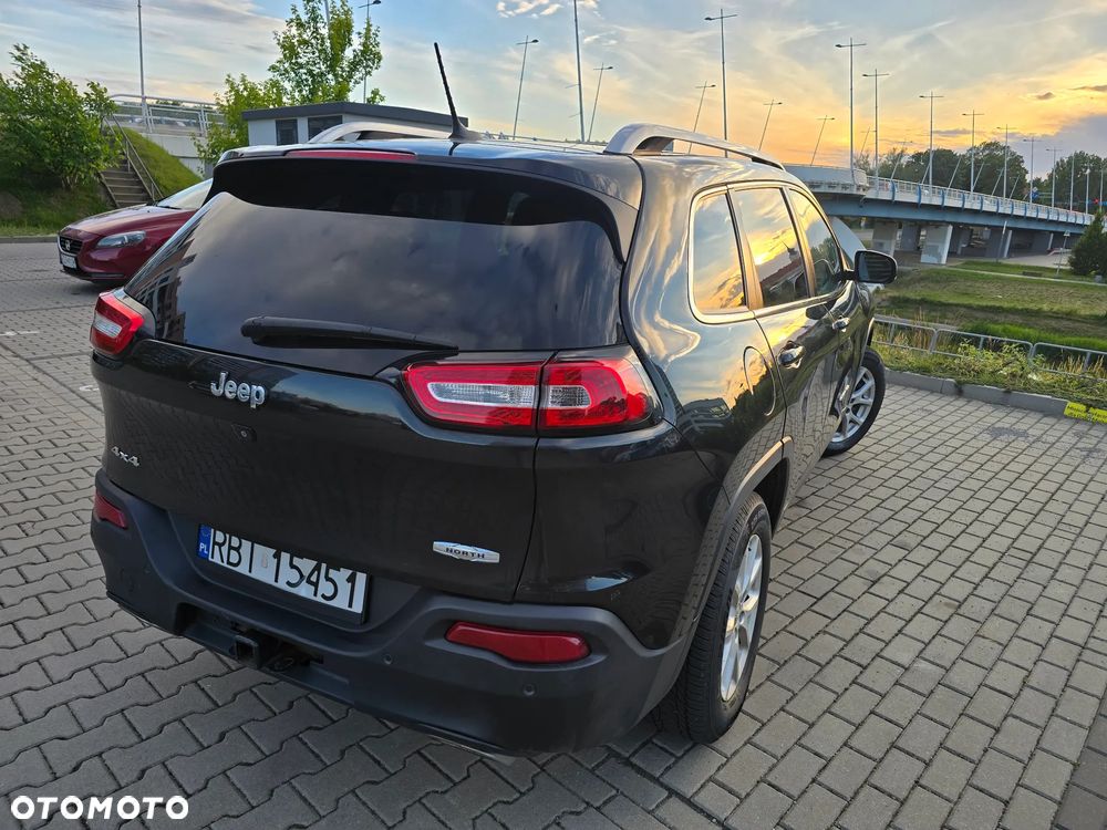 Jeep Cherokee - 15