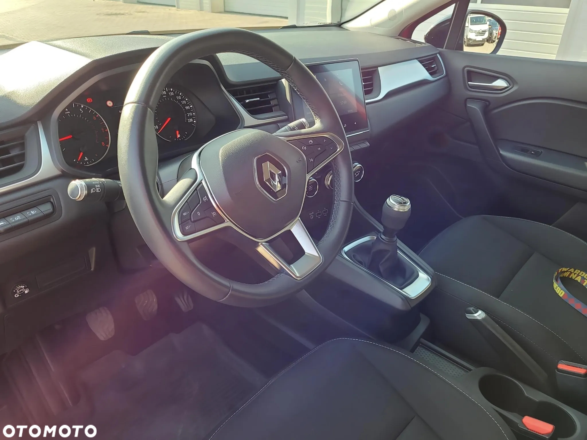 Renault Captur 1.0 TCe Zen - 9