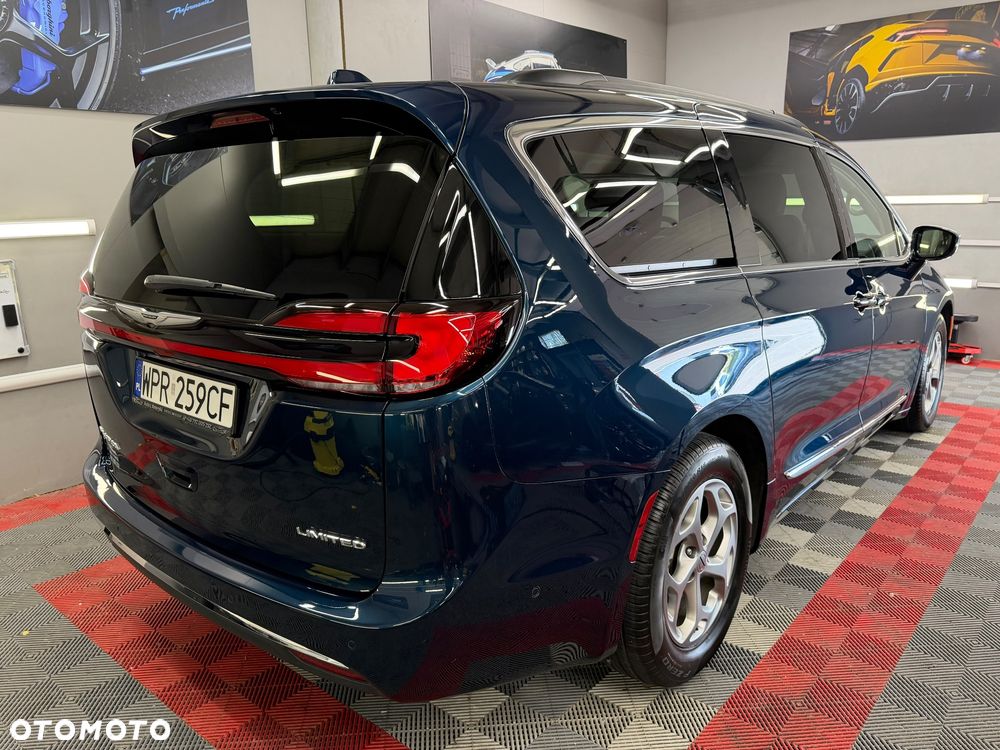 Chrysler Pacifica - 15
