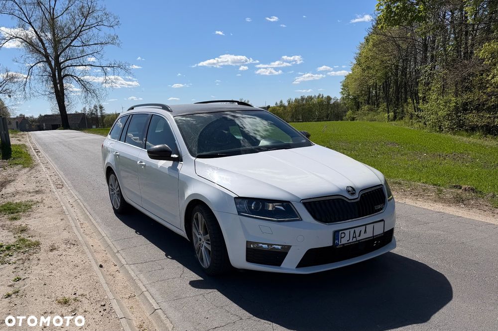 Skoda Octavia 2.0 TDI DSG RS - 3