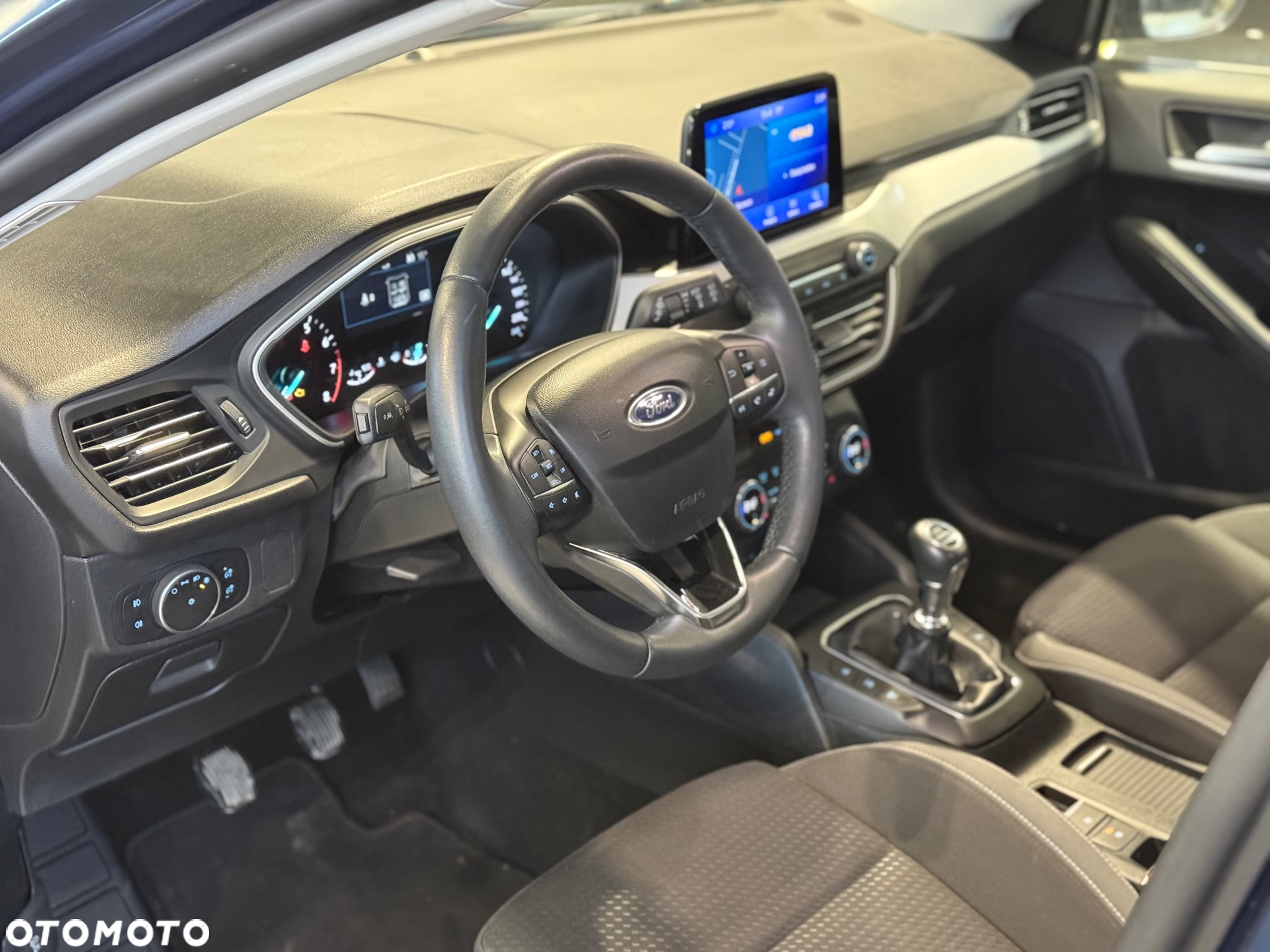 Ford Focus 1.0 EcoBoost Active Business - 5