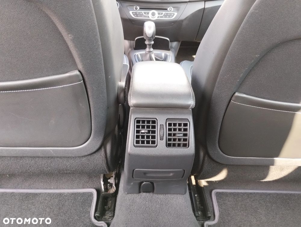 Renault Laguna ENERGY dCi 130 FAP Start-Stop Paris Business - 24