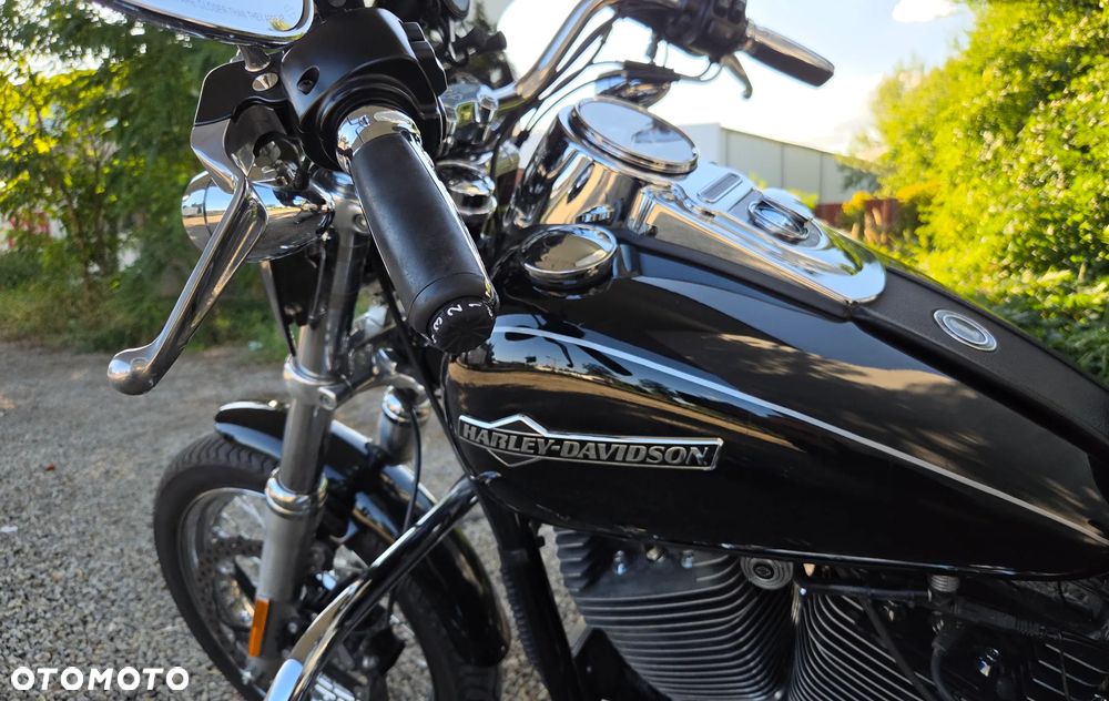 Harley-Davidson Dyna Super Glide - 10
