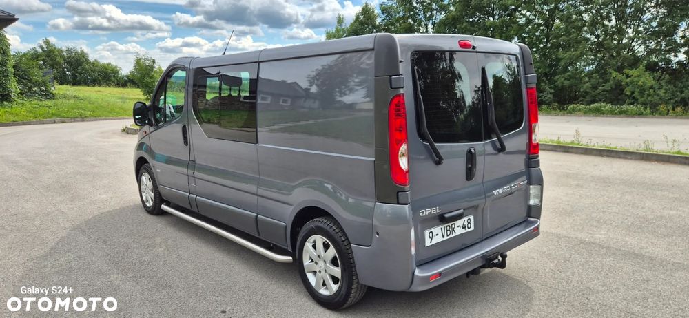 Opel Vivaro - 19