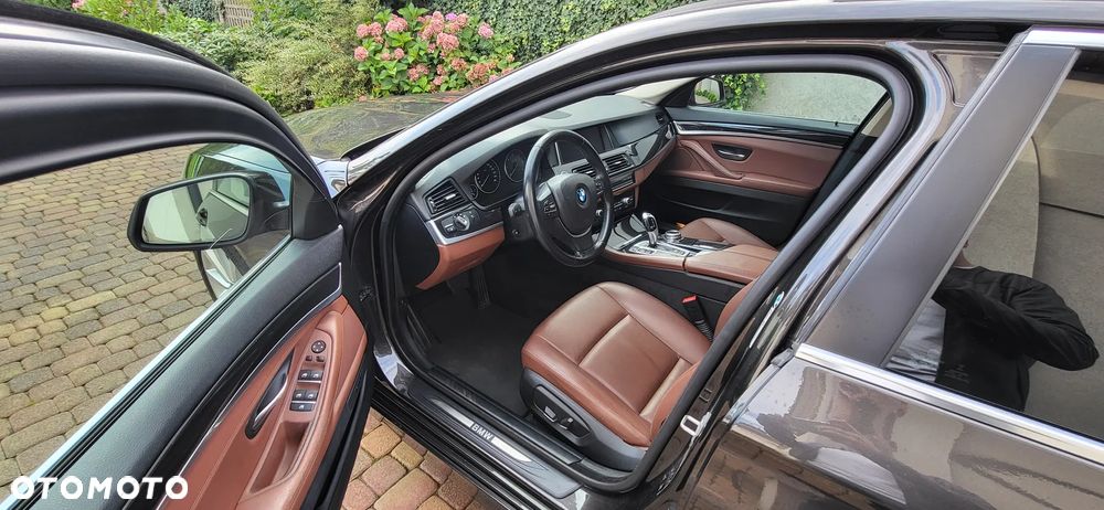 BMW Seria 5 518d - 11
