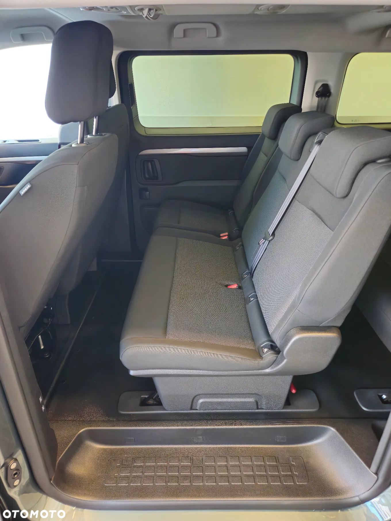 Toyota Proace Verso EV Long 75kWh Business - 12
