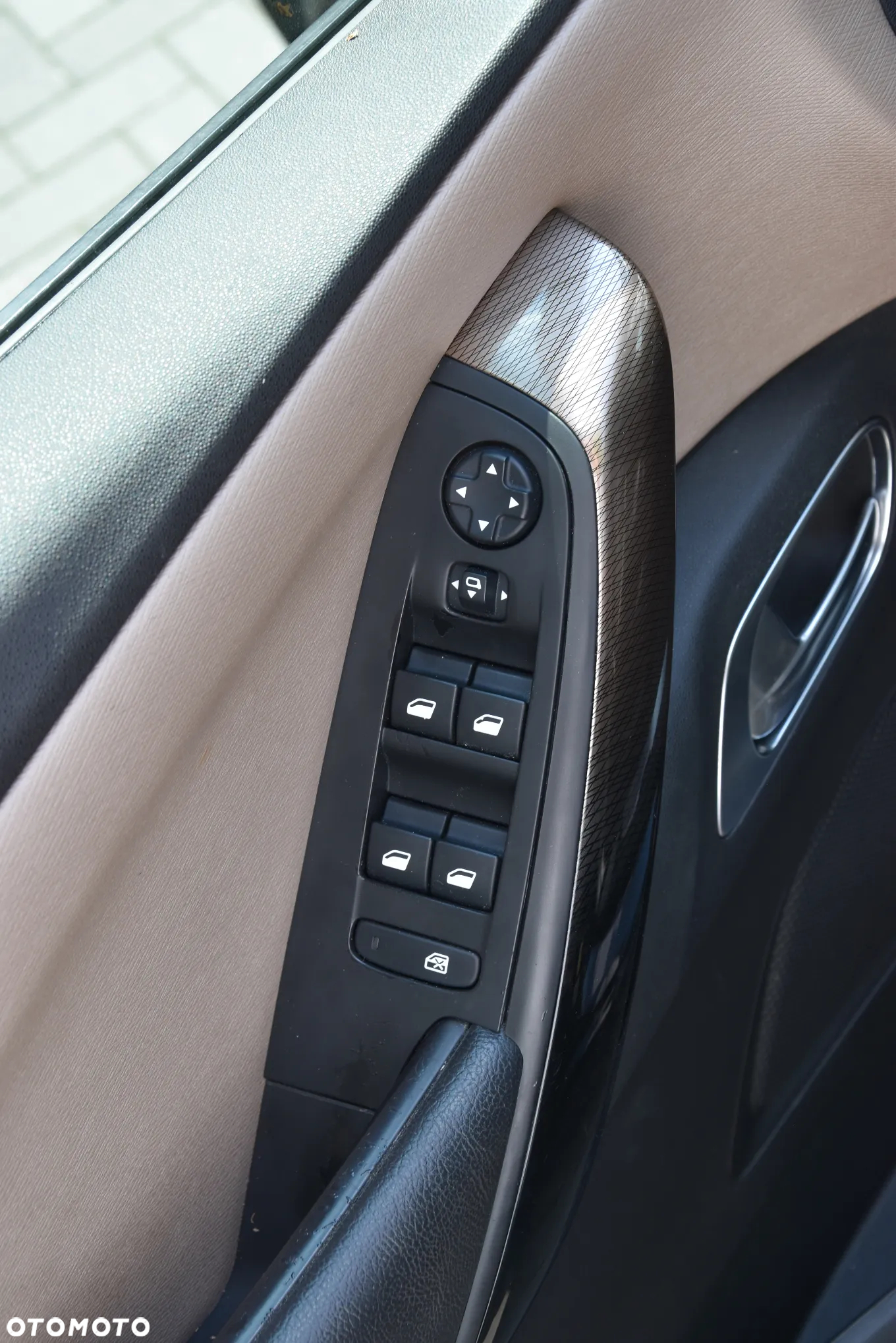 Citroën C4 Grand Picasso BlueHDi 150 EAT6 Exclusive - 22