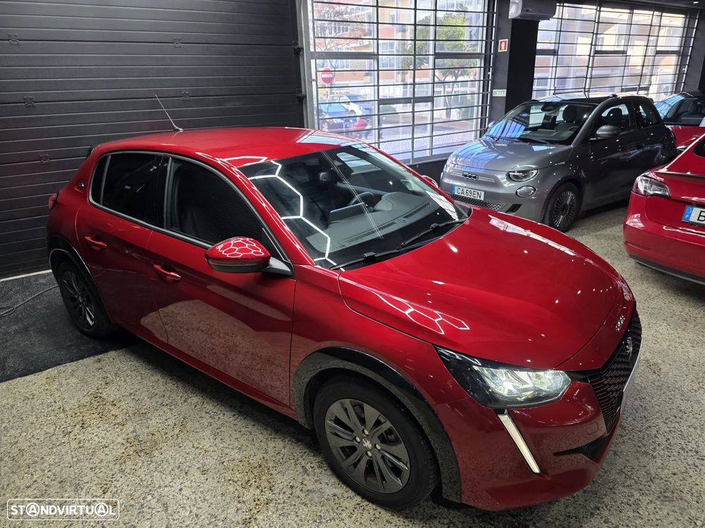 Peugeot e-208 Allure Pack - 8