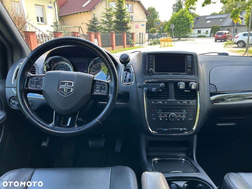 Dodge Grand Caravan ver-3-6-r-t - 39
