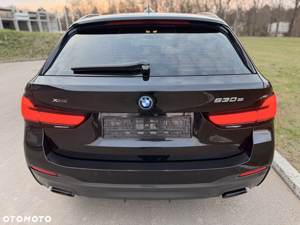 BMW Seria 5 530e xDrive M Sport sport - 11