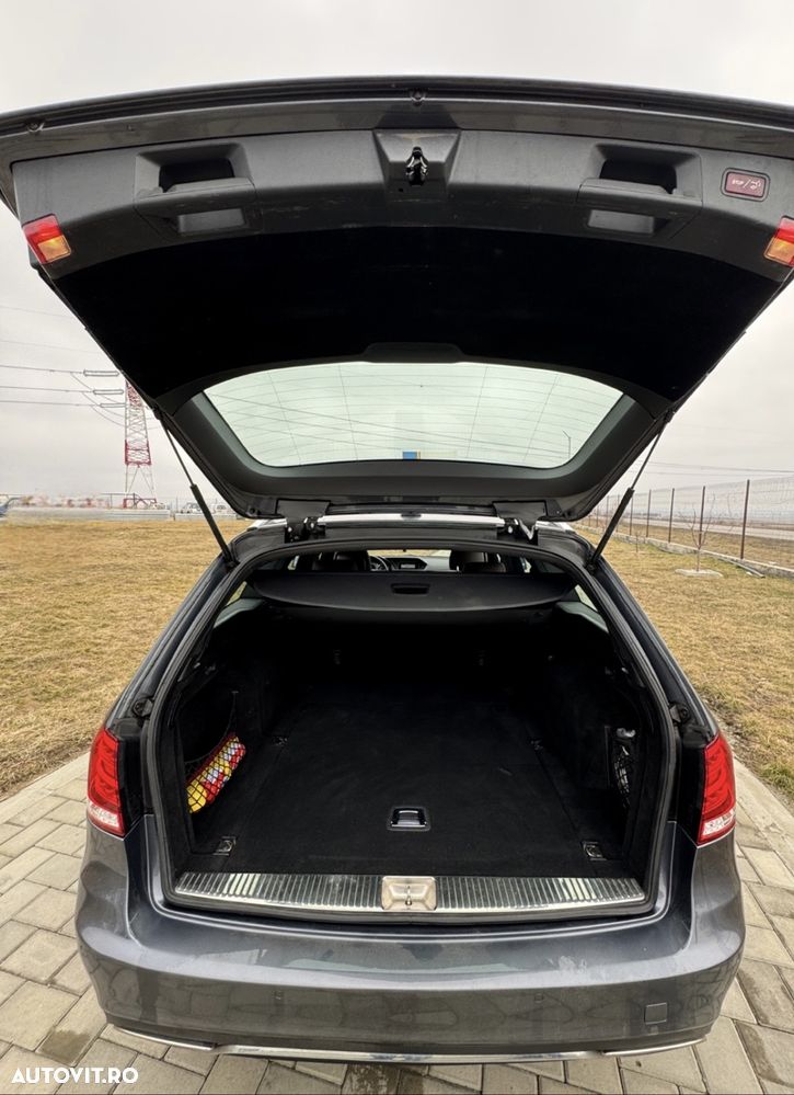 Mercedes-Benz E - 4