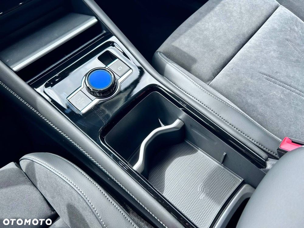 Volkswagen Tiguan - 23