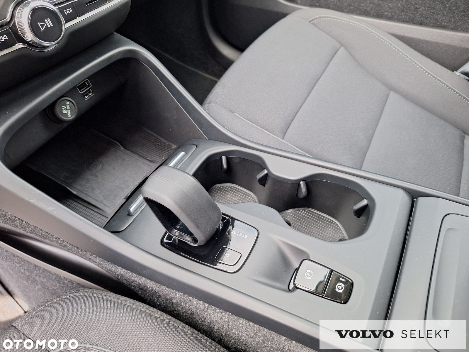 Volvo XC 40 - 26
