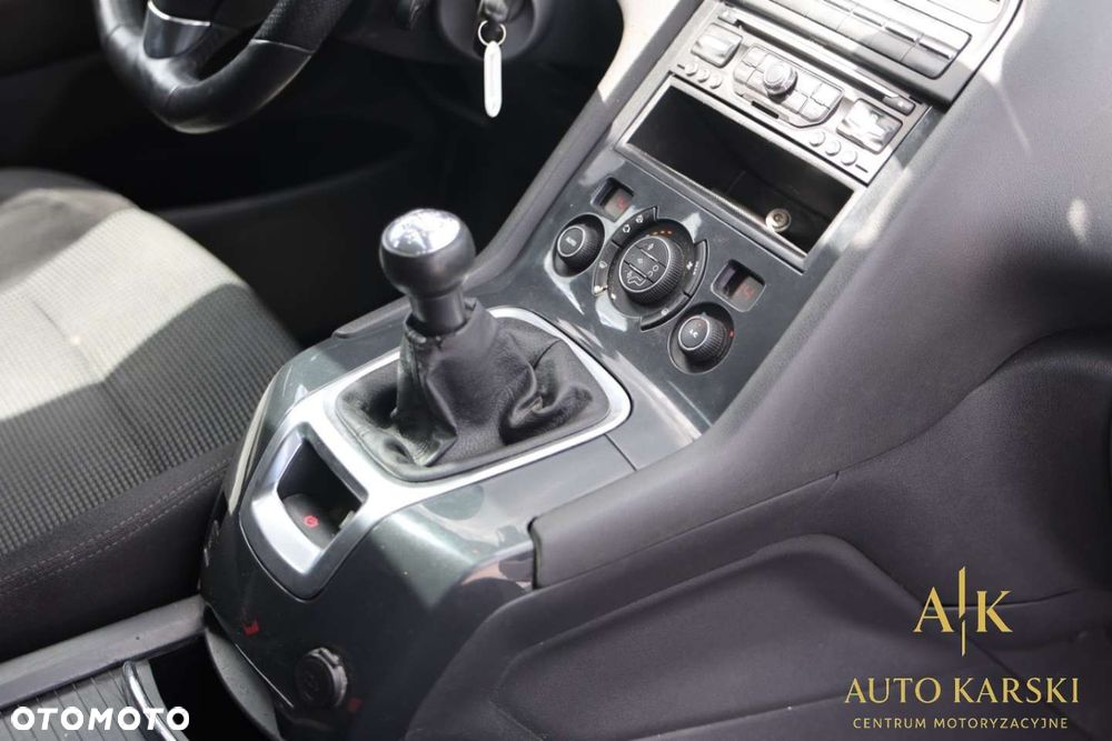Peugeot 5008 - 9