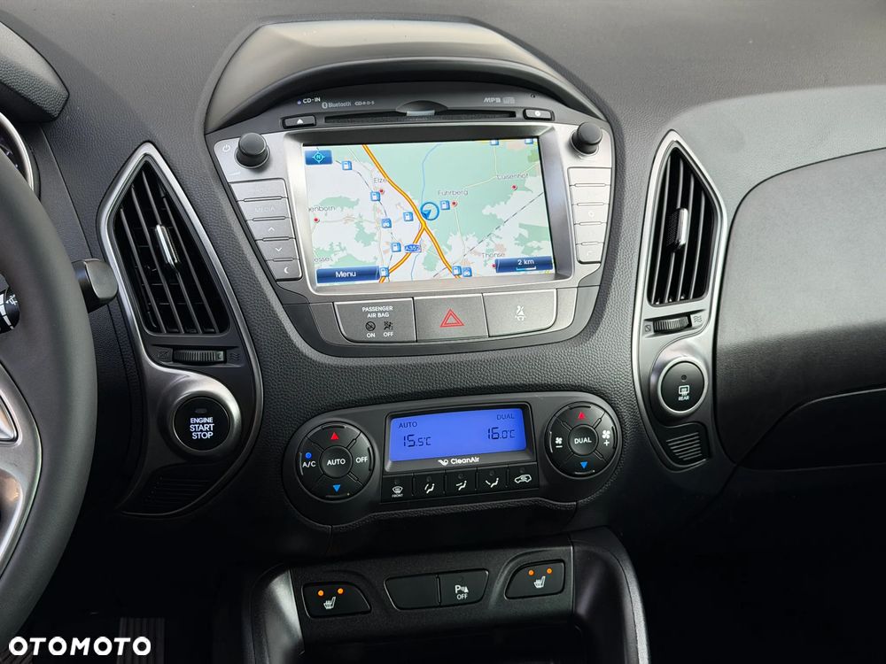 Hyundai ix35 1.6 2WD Fifa World Cup Edition - 33