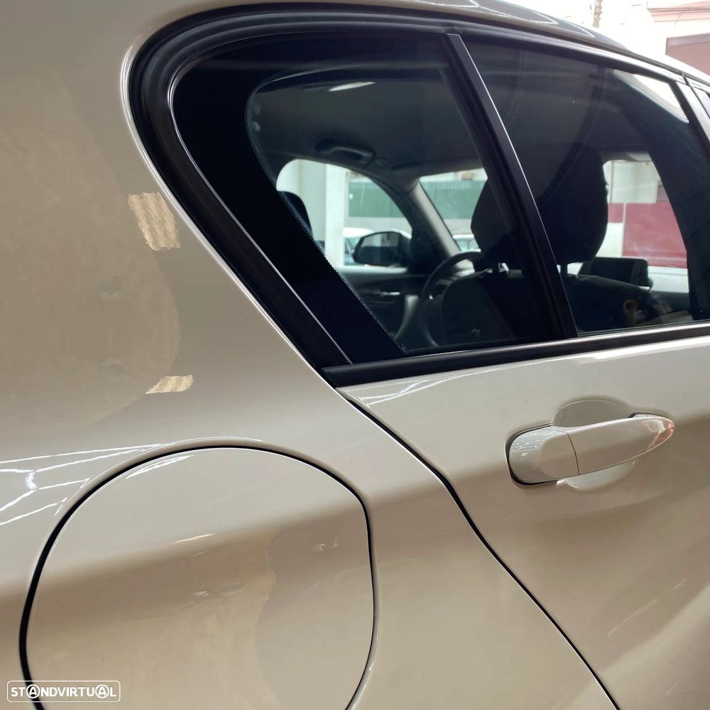 BMW 116 d EfficientDynamics Edition - 4